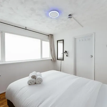 Canningtown Double Rooms - 20-2