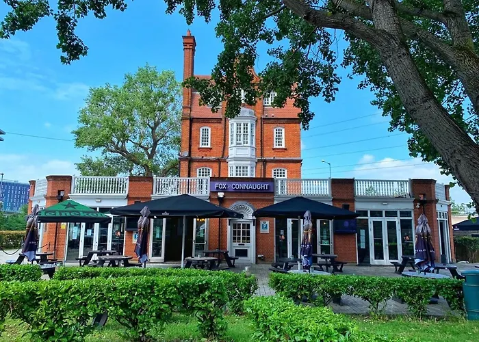 Fox Connaught London Excel Hotel